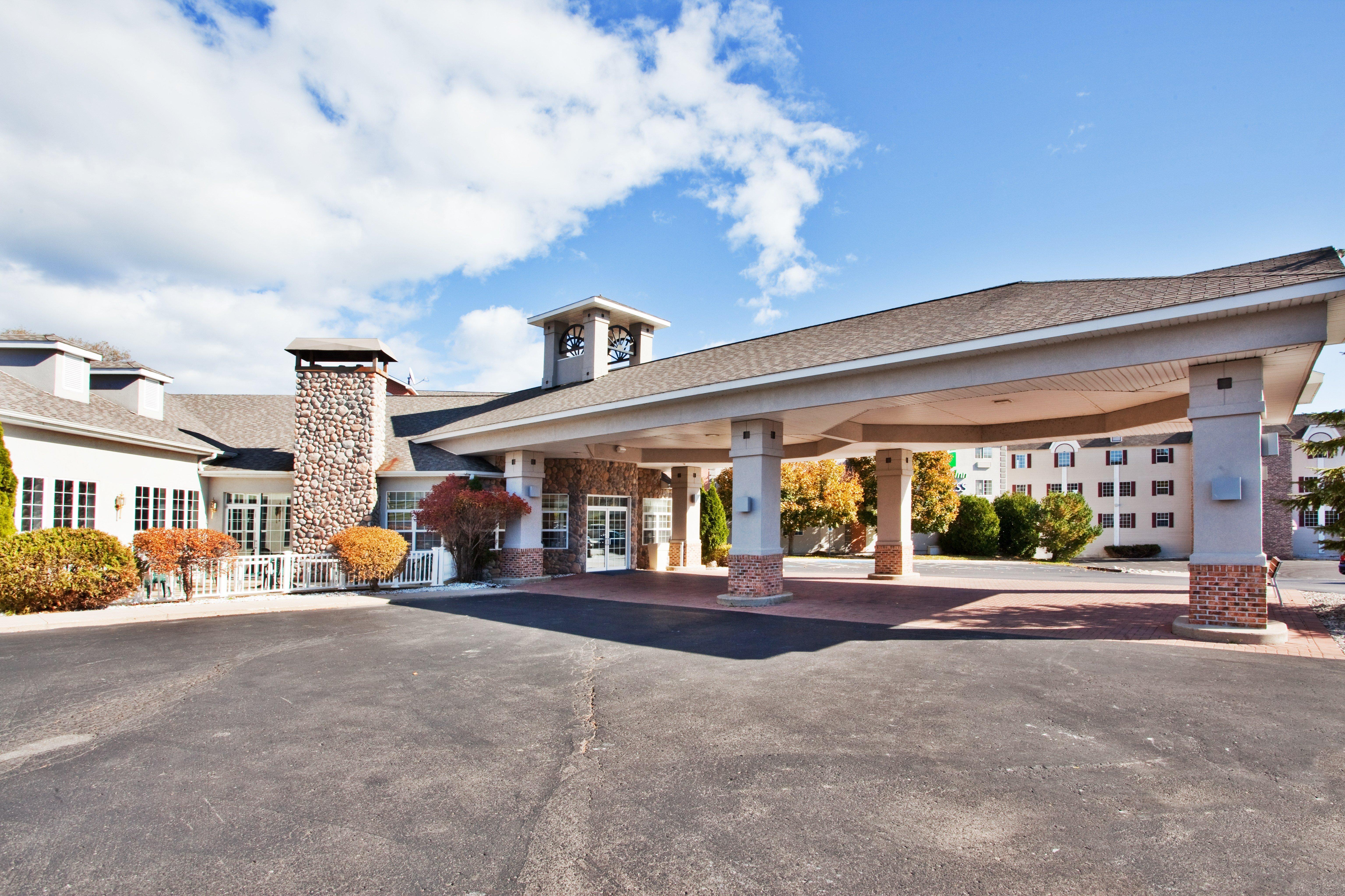 Holiday Inn Express St Ignace-Lake Central, An Ihg Hotel Saint Ignace Exterior foto