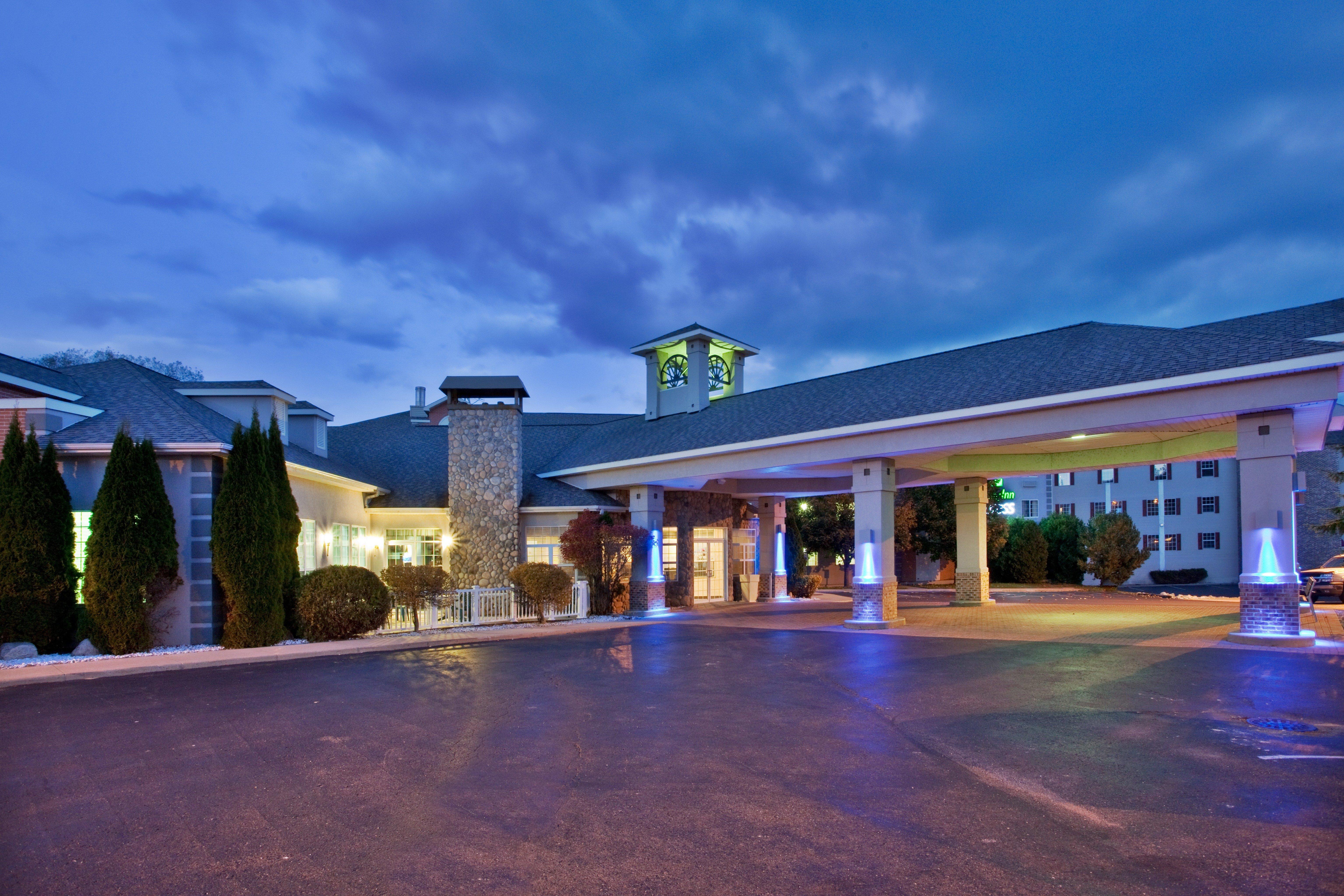 Holiday Inn Express St Ignace-Lake Central, An Ihg Hotel Saint Ignace Exterior foto